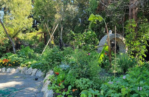 Clive House | Large Riverside home in garden setting between Napier and Hastings