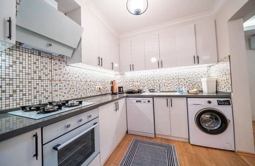 Marmaris Villa | 4-bedroom villa in awesome Marmaris with AC, WiFi