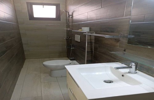 Thies Bed & Breakfast | Very spacious room with double bed, private bathroom and balcony