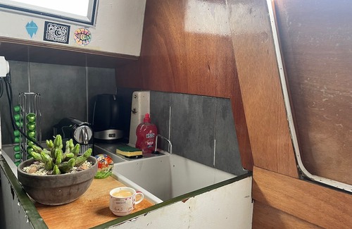 Trentemoult Boat Rental | For rent - Accommodation on the water - Cosy boat in Nantes - Sailboat Trentemoult