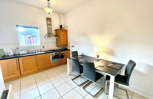 Bishop's Stortford House | Extremely Spacious and comfortable 2 Bedroom, 2 bathrooms near Stansted Airport!
