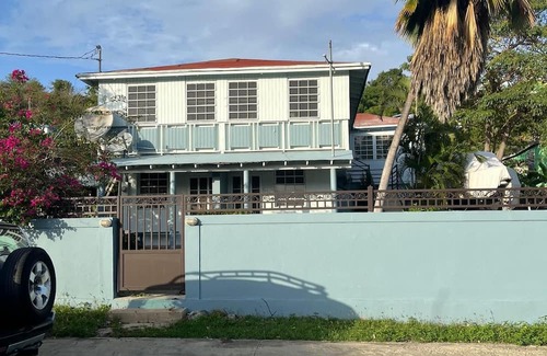 Culebra Pueblo House | Cozy 3-Bedroom Apartment in Culebra – Sleeps 6, Steps from Adventure!