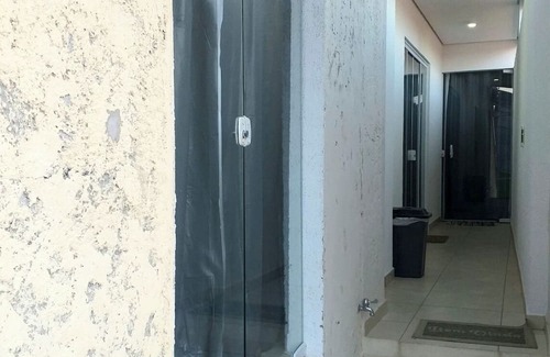 Sorocaba Apartment | Suite 01 Sorocaba in Alto da Boa Vista with garage