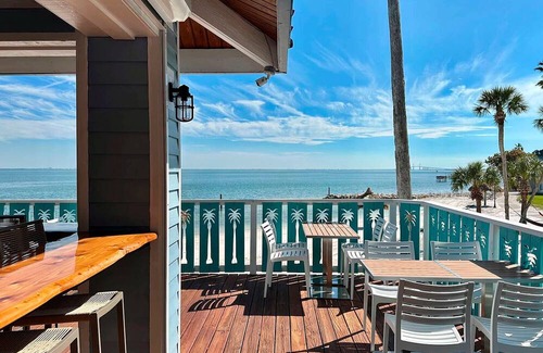 Pinellas Point House | Modern Beach Retreat: Stylish Unit w/Oceanfront Balcony, Marina Dining