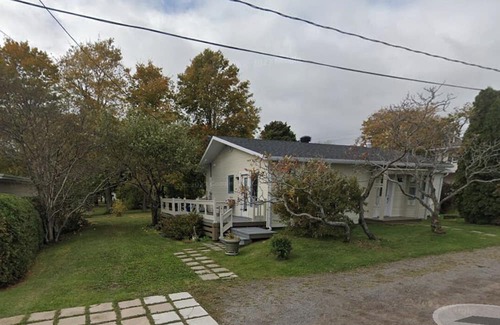 Saint-Jean-de-l'lle-d'Orleans House | Charming quiet house in Saint-Jean Ile Orléans