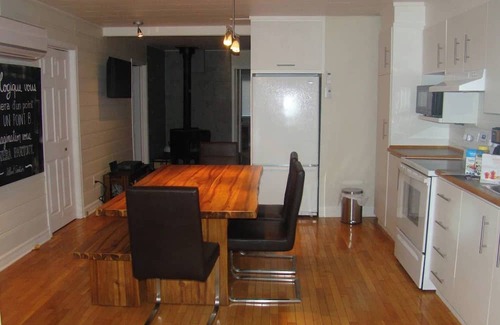 Saint-Jean-de-l'lle-d'Orleans House | Charming quiet house in Saint-Jean Ile Orléans