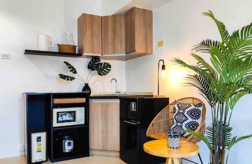 Busay Apartment | Casa Siempre's Studio at Avida Riala Towers