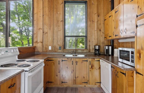 The Blue Mountains Ski Chalet | Birch View Chalets