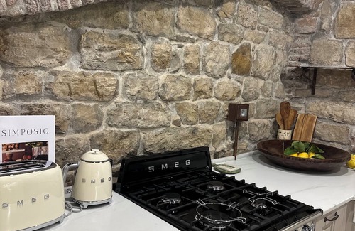 Todi Apartment | LITTLE OWL APARTMENT- CHARMING STUDIO IN TODI'S HISTORIC CENTER