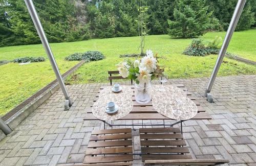 Cents Apartment | Relaxing Getaway with Outdoor spaces