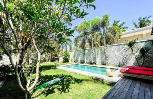Selong Belanak Apartment | Tropical 2BR Escape & Walk to Selong Belanak Beach