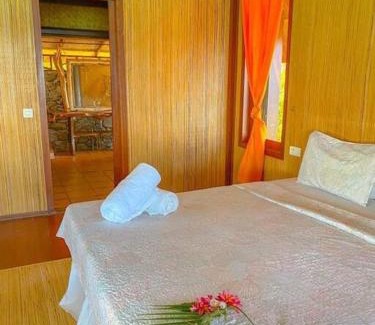 Cook's Bay House | Moorea Cooks bay bungalow avec vue imprenable
