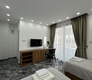 Trikomo Apartment | Studio Long Beach - Blue Wave