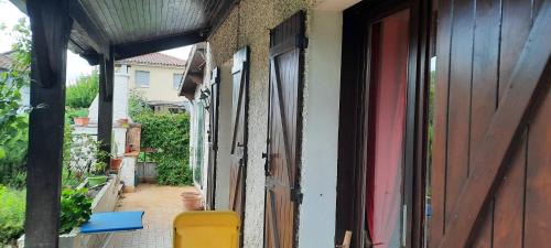 Irigny Villa | Charming Modular House From 4 To 6 Beds With Patio