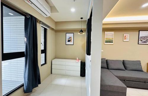 Sanmin Apartment | 可免費停車 近火車站 瑞豐夜市 高醫大學 WIFI智能電視 全新舒適 洗衣機 獨立廚房可月租new