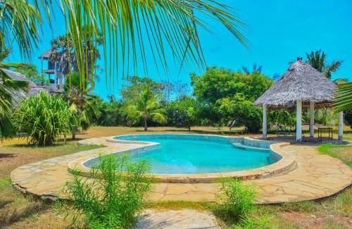Diani Beach Bed & Breakfast | Kinazini getaway
