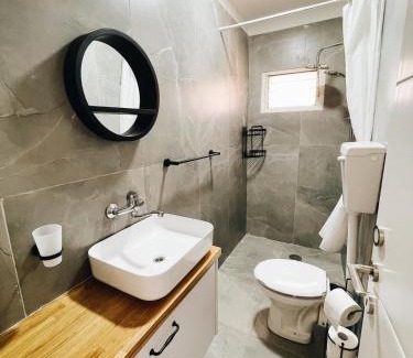 Eilat Villa | Renovated Villa Royal Comfort with Jacuzzi and BBQ