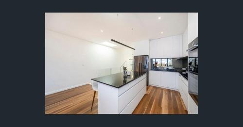 Scarborough House | A LUXURY 5 Bedroom 4 Bathroom NEW HOME WITH OCEAN VIEWS