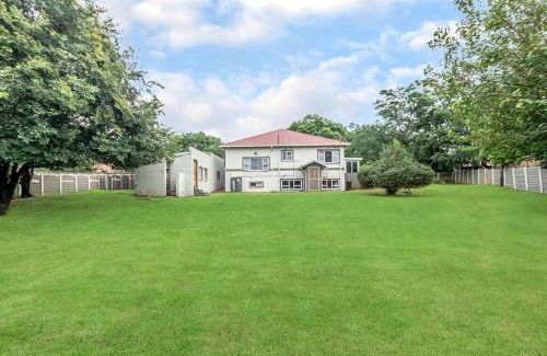 Greater Johannesburg Metropolitan Area House | Paradise Guest House