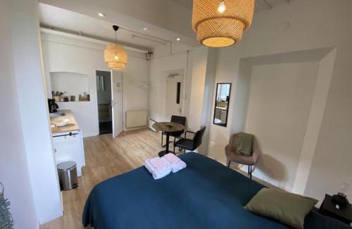 Cadier en Keer Apartment | Cosy studio at monastery The Abbey