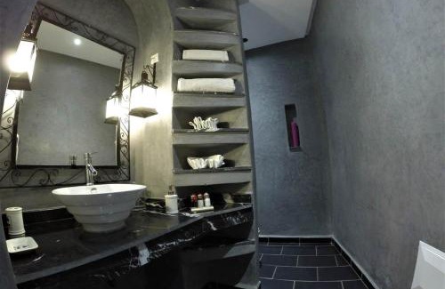 Riad Zitoun Jdid House | Room in Guest room - Riad Ralhaya, calm and voluptuous luxury in the heart of Marrakech - 9