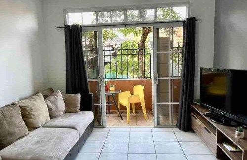 San Salvador Apartment | San Benito apartment in the heart of the city