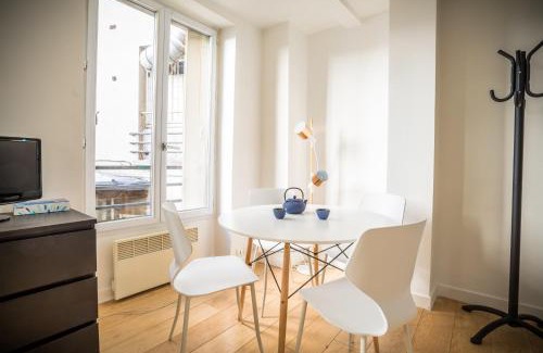 Pere Lachaise Apartment | Charming studio near the Pere Lachaise Cemetery