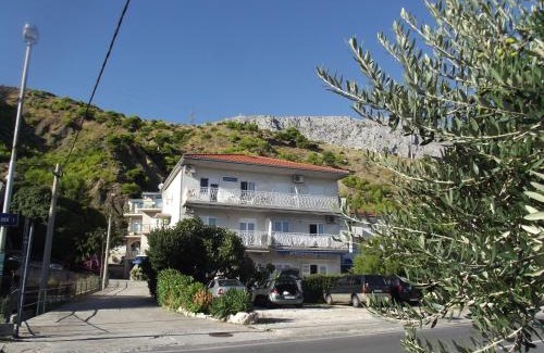Dugi Rat Apartment | Villa Tabak
