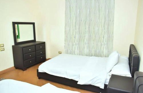 Al Duqqi Apartment | شقه 9