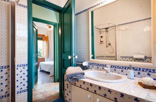 Torre Archirafi Apartment | Torre Archirafi Apartment Sleeps 5