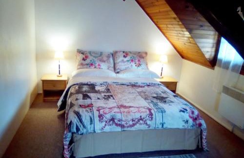 Saint-Julien-de-Chedon House | Le clos st Vincent