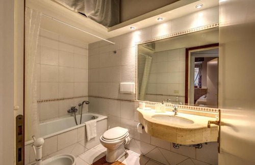 Trastevere Apartment | Magenta Deluxe Moro
