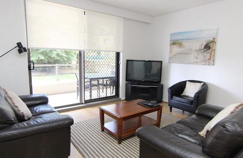 Forster Apartment | Breakers 8 - Main Beach Location!