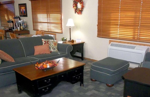 Grand Rapids Hotel | AmericInn by Wyndham Grand Rapids
