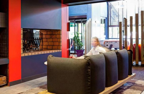 Dardilly Hotel | ibis Lyon Nord