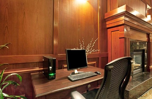 Tukwila Hotel | Ramada by Wyndham Tukwila Southcenter