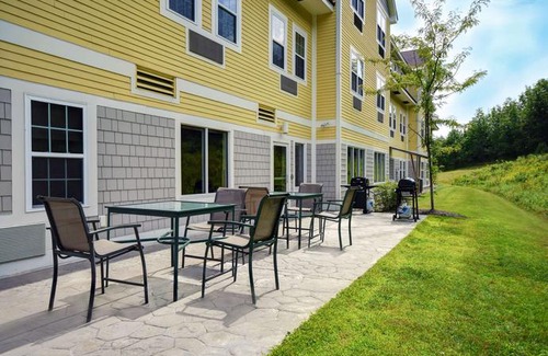 Wilton Hotel | Comfort Inn & Suites Wilton