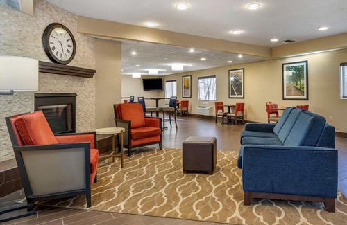 Paw Paw Hotel | Comfort Inn & Suites Paw Paw