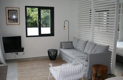 Malaucene Apartment | Studio In Res. Les Cyclistes