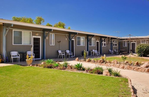 Exmouth House | Getaway Villas Unit 38-4 - 1 Bedroom Self-Contained Accommodation
