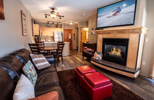 River Run Apartment | Silver Mill 8154