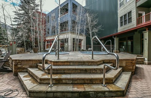 River Run Apartment | Silver Mill 8154