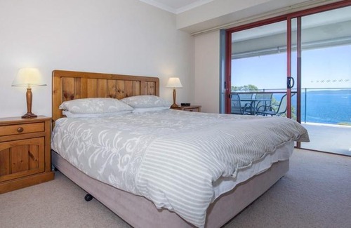 Nelson Bay Apartment | Le Vogue Unit 12 16 Magnus Street