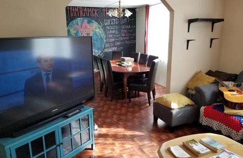 Hamtramck Hostel | Hamtramck Hostel