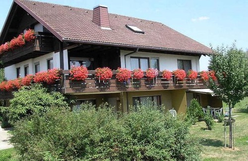 Weilheim Apartment | Ferienwohnungen Tröndle im Rosendorf