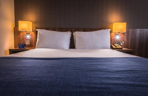 Higher Walton Hotel | Holiday Inn Express Preston South