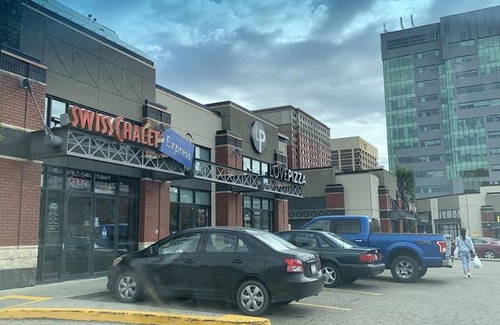 Downtown Edmonton Apartment | Newly Renovated 2 Bed/Bath In Downtown Ug Parking