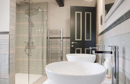 Corsham Hotel | The Methuen Arms