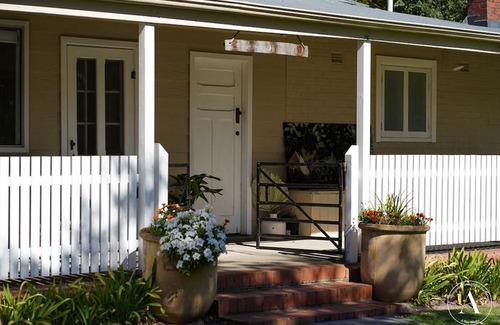 Woodside Villa | Barristers Block Vigneron Villa
