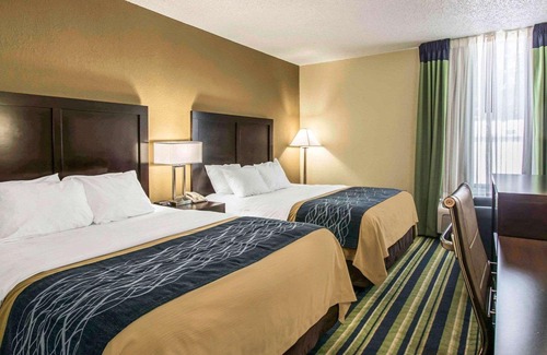 Lantana Hotel | Comfort Inn & Suites - Lantana - West Palm Beach South